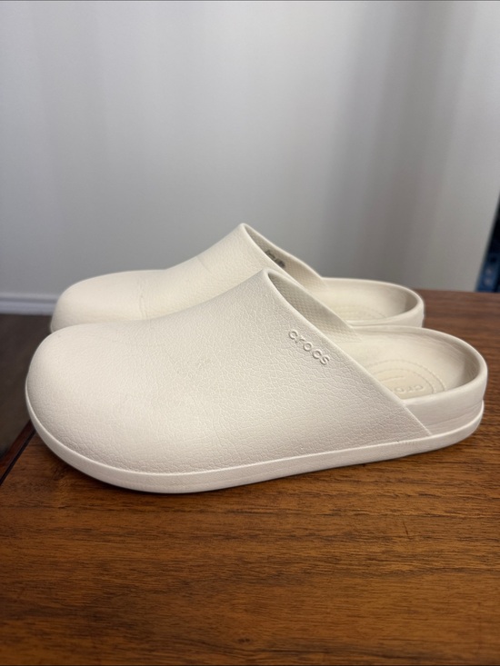 CROCS Shoes - CROCS Dylan Slide Clog in Stucco (cream/off white)